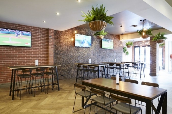 Sir Henry Barkly Hotel