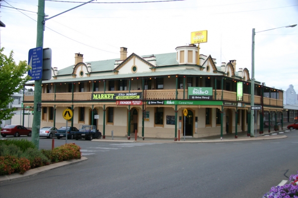 Central Hotel
