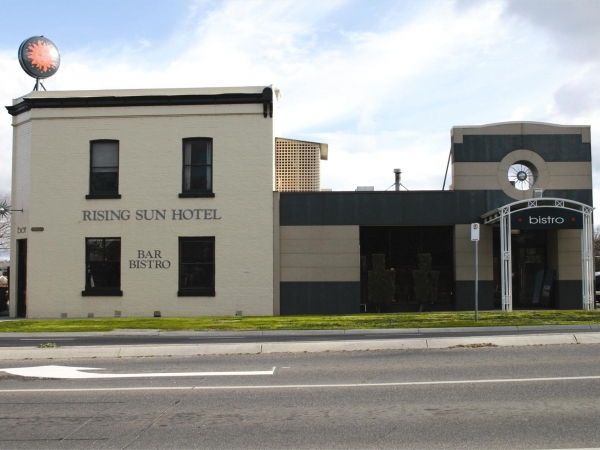 Rising Sun Hotel