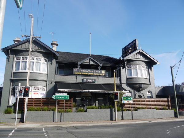 Newstead Hotel