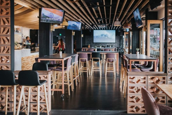 Gilley's Bar & Grill