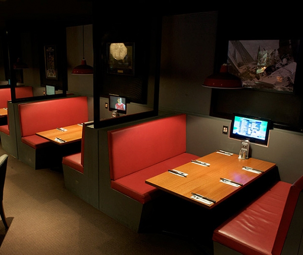 The Sporting Globe Bar & Grill